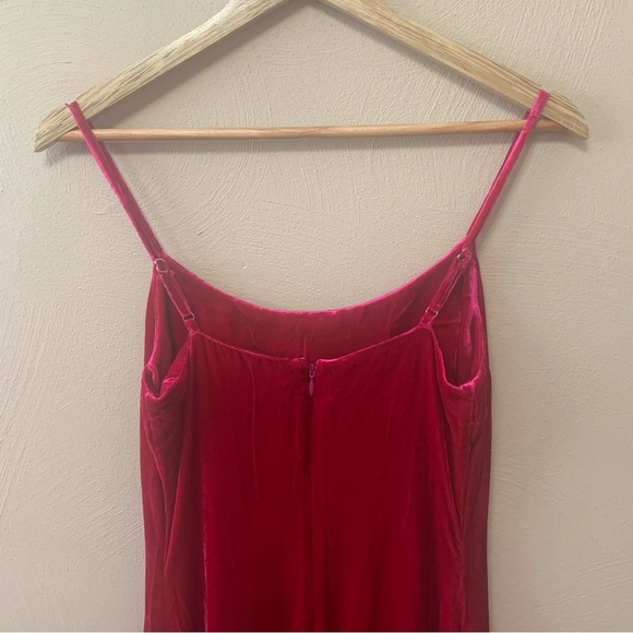 Reformation Winola Dress in Rhubarb Velvet Size XS NWT New - Picture 7 of 13